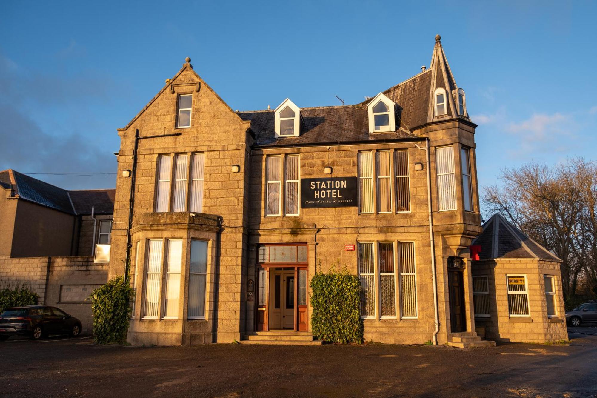 Station Hotel Ellon エクステリア 写真