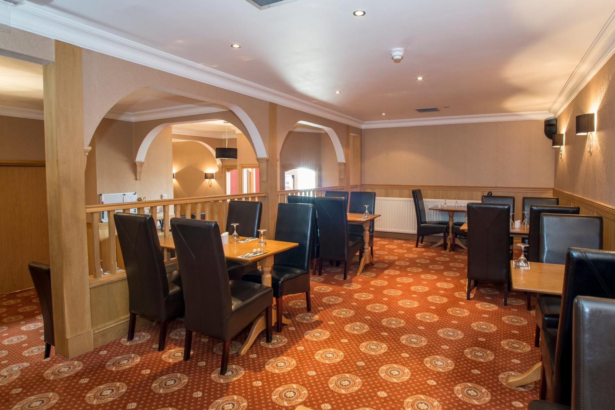 Station Hotel Ellon エクステリア 写真